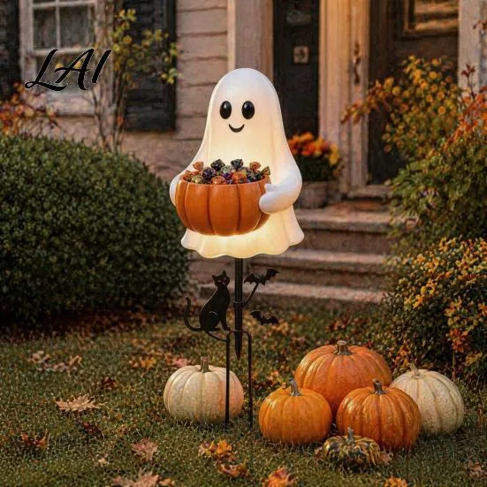Spöke med Godisskål och Markspett för Halloween
