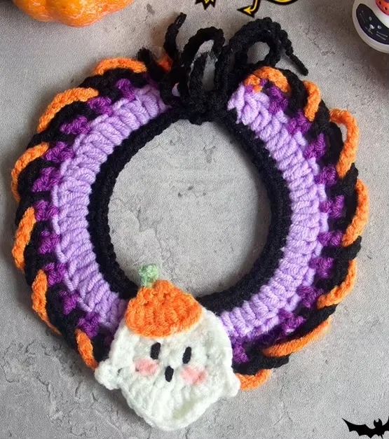 Halloween-krage för katt och hund – handvirkad halsduk