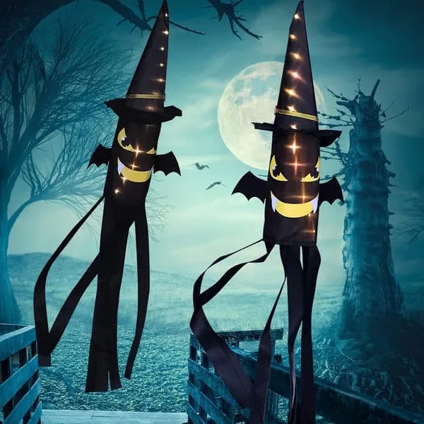 Hängande LED-spöke med häxhatt för Halloween